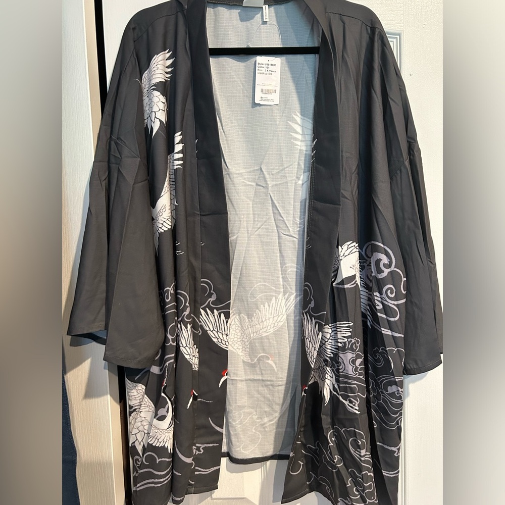 Simple Suzanne Betro Heather Gray and White Bird Open Kimono
